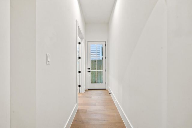 112 E 27th Street, Houston, TX 77008