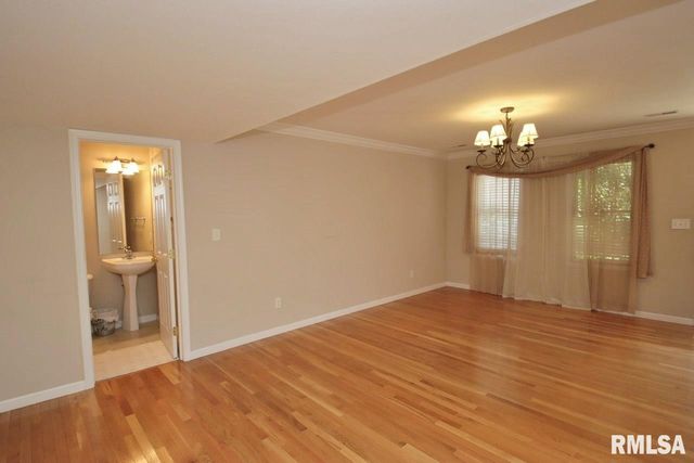 4303 W RUSTIC HOLLOW Drive, Peoria, IL 61615