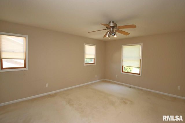 4303 W RUSTIC HOLLOW Drive, Peoria, IL 61615