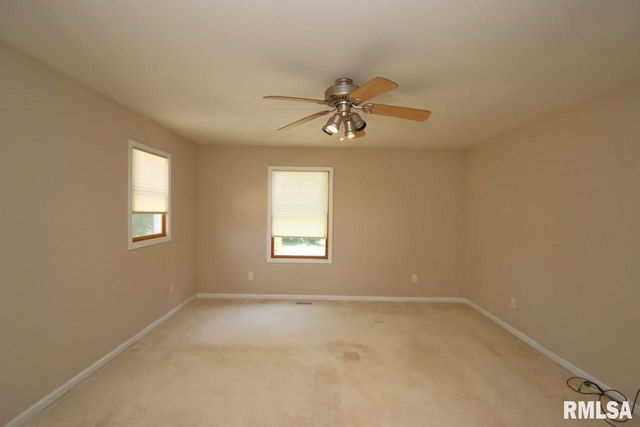 4303 W RUSTIC HOLLOW Drive, Peoria, IL 61615
