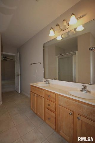 4303 W RUSTIC HOLLOW Drive, Peoria, IL 61615