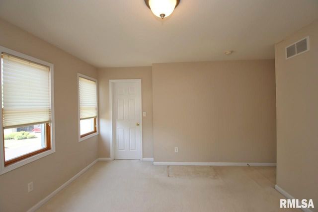 4303 W RUSTIC HOLLOW Drive, Peoria, IL 61615