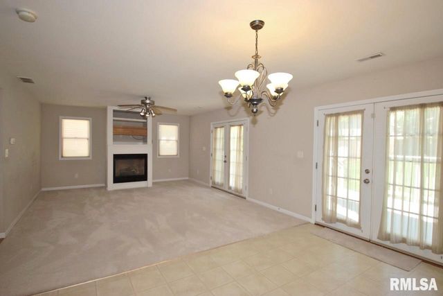 4303 W RUSTIC HOLLOW Drive, Peoria, IL 61615