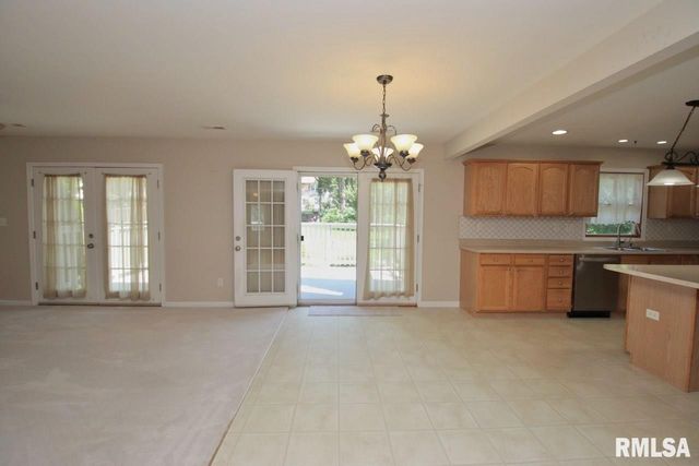 4303 W RUSTIC HOLLOW Drive, Peoria, IL 61615
