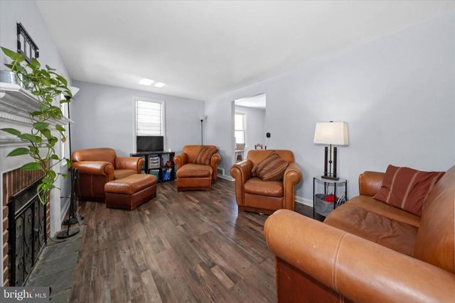 37 W SALISBURY DR, Wilmington, DE 19809