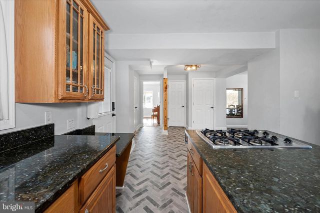 37 W SALISBURY DR, Wilmington, DE 19809