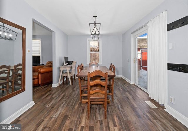 37 W SALISBURY DR, Wilmington, DE 19809