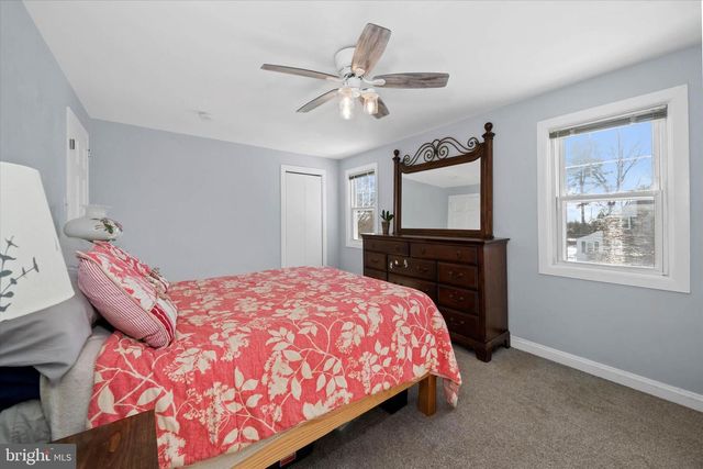 37 W SALISBURY DR, Wilmington, DE 19809