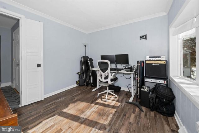 37 W SALISBURY DR, Wilmington, DE 19809