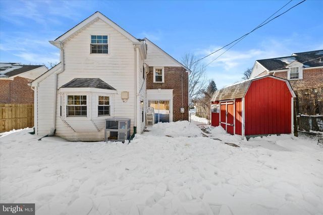 37 W SALISBURY DR, Wilmington, DE 19809