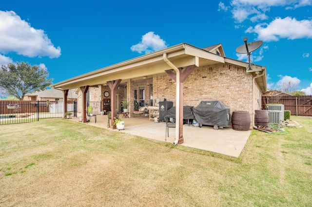 226 Brandi Ridge Drive, Midlothian, TX 76065