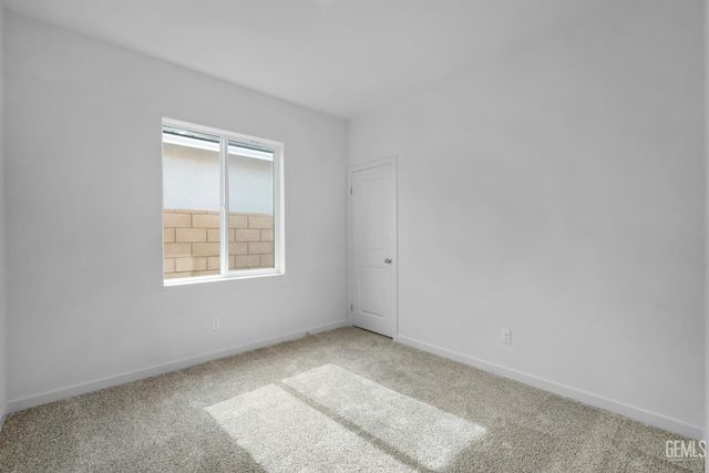 601 Elderberry Place, Shafter, CA 93263
