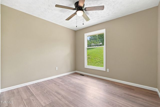 436 Merman Road, Kingsport, TN 37663