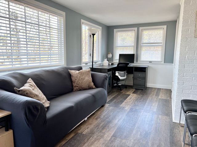 21 Sibley Dr, Yarmouth, MA 02673