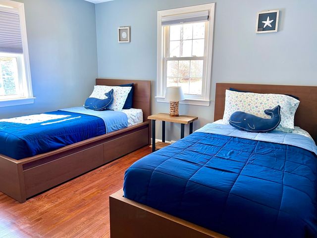 21 Sibley Dr, Yarmouth, MA 02673
