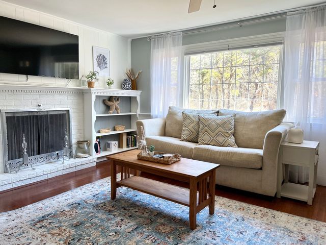 21 Sibley Dr, Yarmouth, MA 02673
