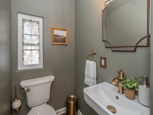 3811 Old Colony Road, Kalamazoo City, MI 49008