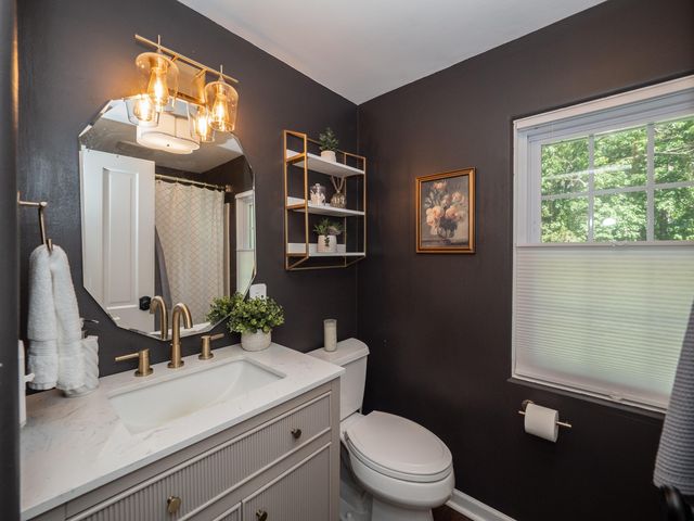 3811 Old Colony Road, Kalamazoo City, MI 49008