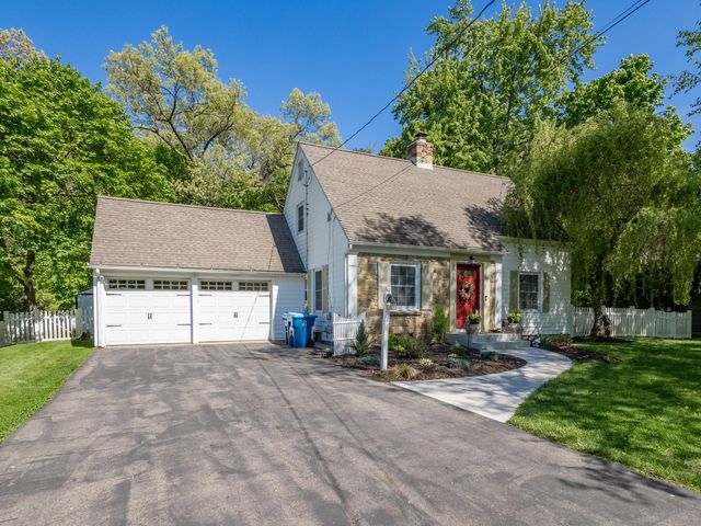 3811 Old Colony Road, Kalamazoo City, MI 49008