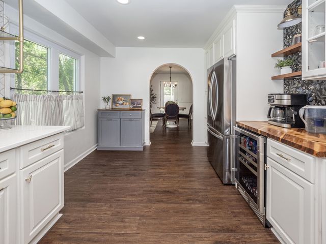 3811 Old Colony Road, Kalamazoo City, MI 49008
