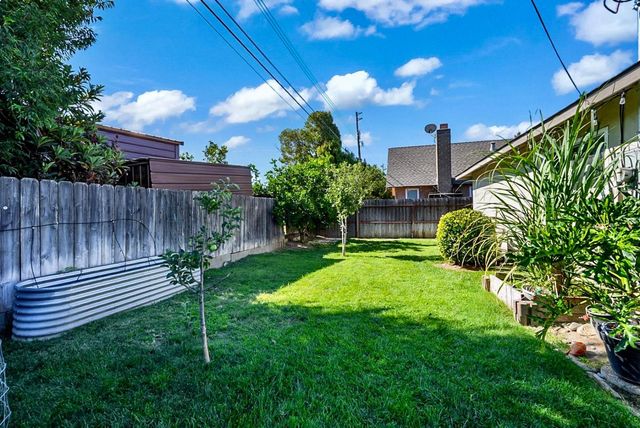 624 El Capitan Ave, Manteca, CA 95337