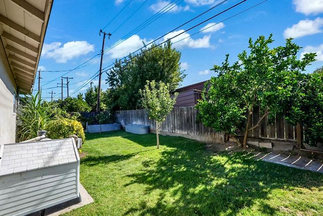 624 El Capitan Ave, Manteca, CA 95337