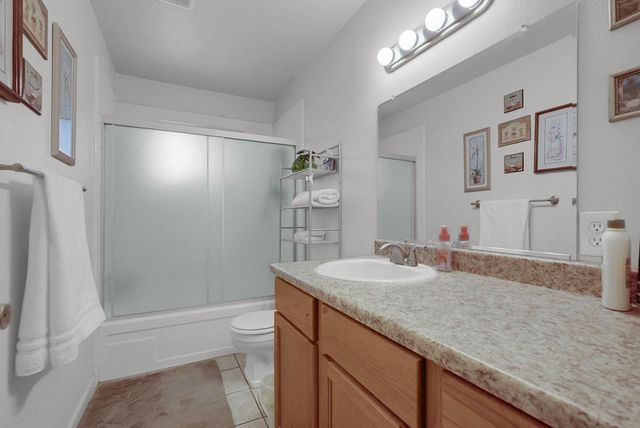 624 El Capitan Ave, Manteca, CA 95337
