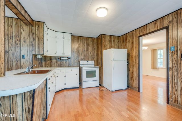 103 Baird Lane, Elizabethton, TN 37643