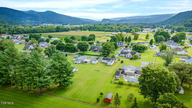 103 Baird Lane, Elizabethton, TN 37643