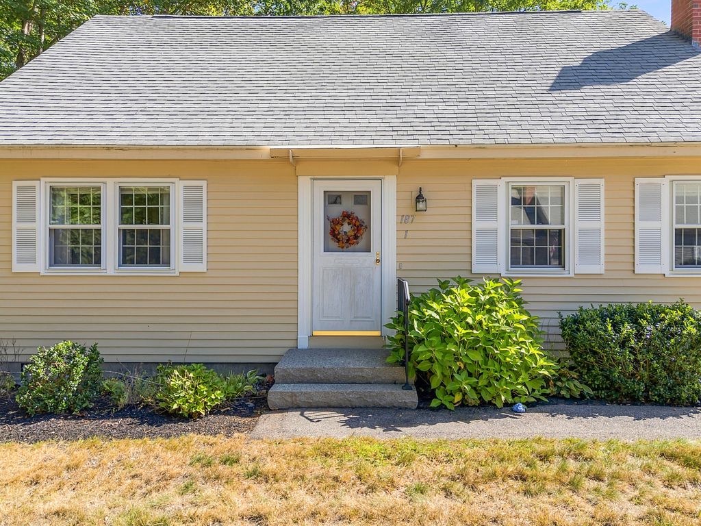 187 Flintlock Village Road 1, Wells, ME 04090 — photo 2