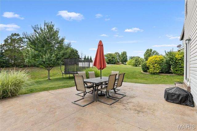 1955 Briarfield Drive, Lake St Louis, MO 63367