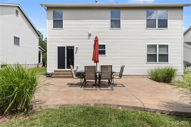 1955 Briarfield Drive, Lake St Louis, MO 63367