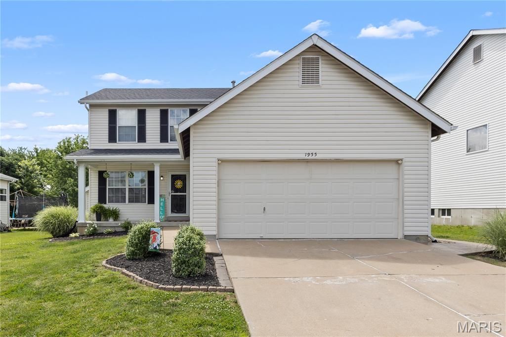 1955 Briarfield Drive, Lake St Louis, MO 63367