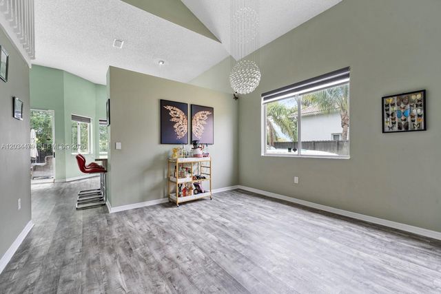 1731 SE 16th Avenue, Homestead, FL 33035