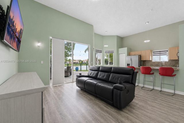 1731 SE 16th Avenue, Homestead, FL 33035