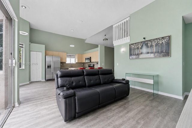 1731 SE 16th Avenue, Homestead, FL 33035