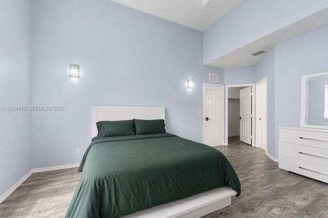 1731 SE 16th Avenue, Homestead, FL 33035