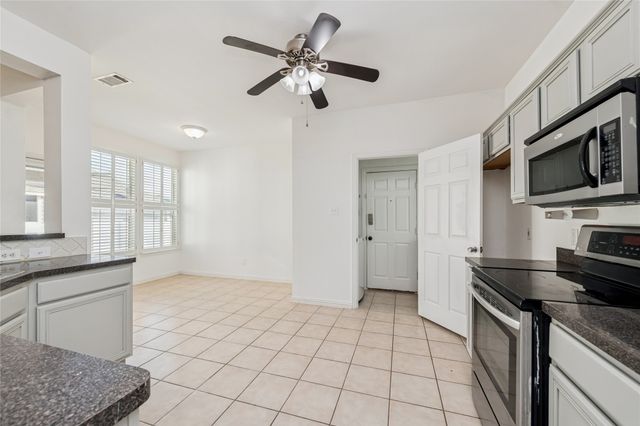 10110 Lakeview Drive, Providence Village, TX 76227