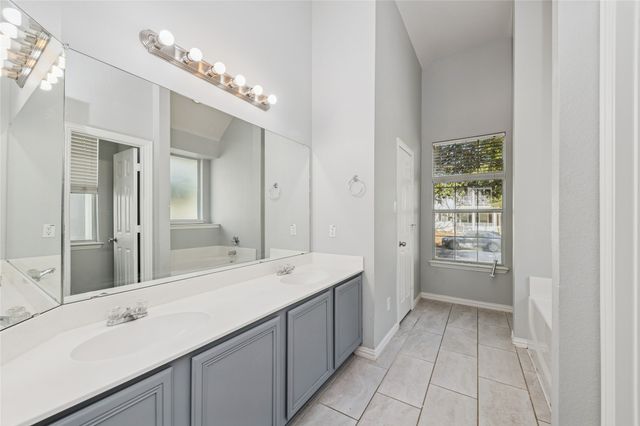 10110 Lakeview Drive, Providence Village, TX 76227