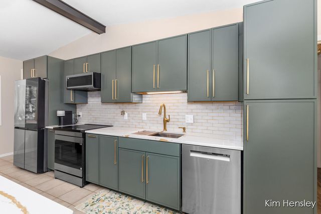 4736 Burton Street, Grand Rapids, MI 49546