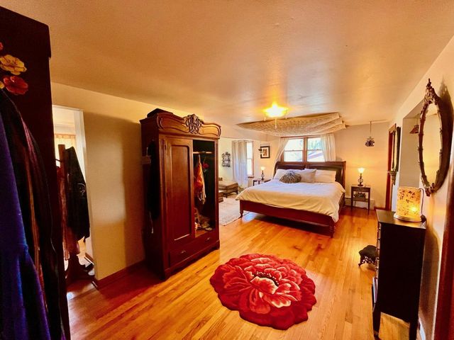 2330 W Ramsey AVENUE, Milwaukee, WI 53221