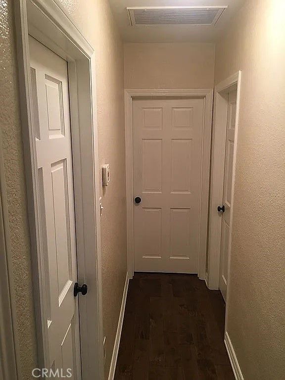 Image 18 of property listing at 124 N Naomi, Burbank, CA 91505