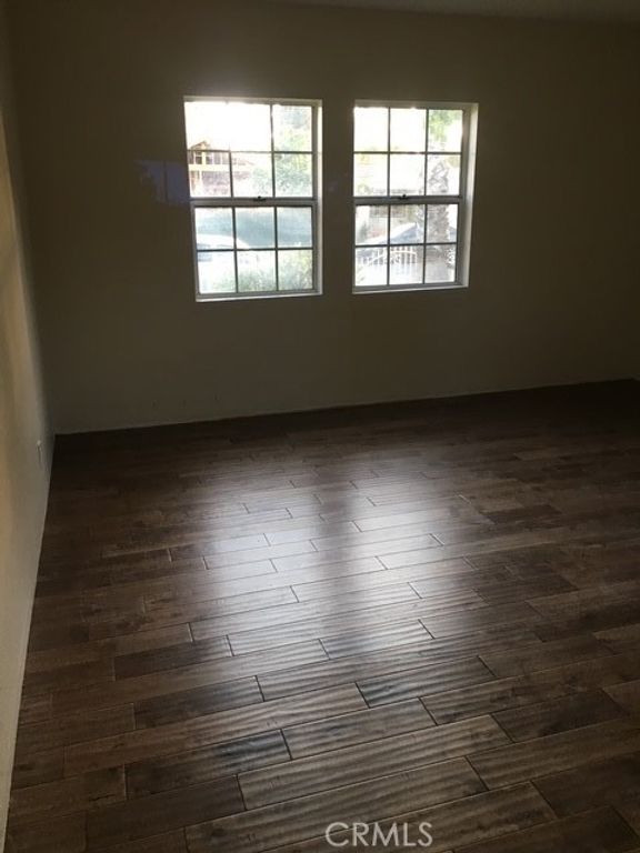Image 22 of property listing at 124 N Naomi, Burbank, CA 91505