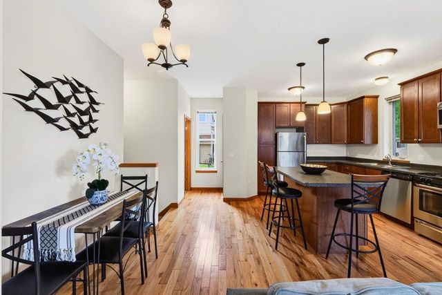 1229 St James Court, Madison, WI 53715