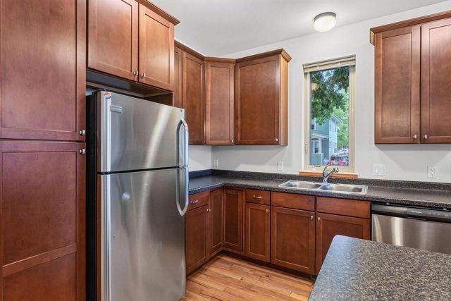 1229 St James Court, Madison, WI 53715
