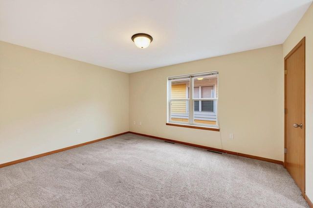 1229 St James Court, Madison, WI 53715