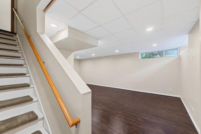 1229 St James Court, Madison, WI 53715