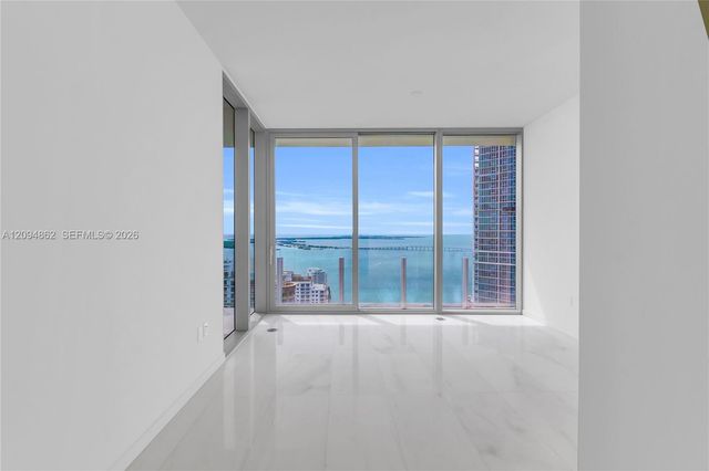 300 Biscayne Blvd Way 4203, Miami, FL 33131