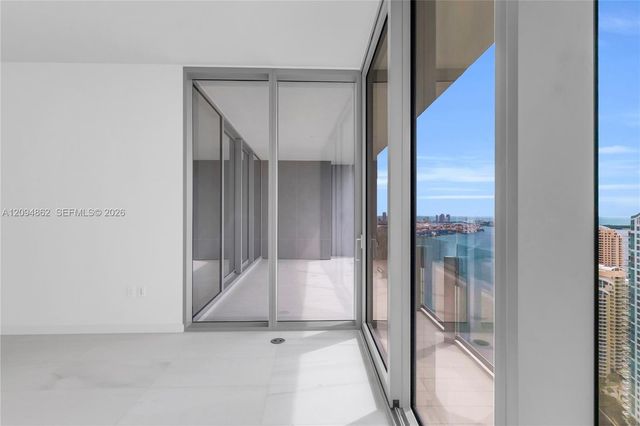 300 Biscayne Blvd Way 4203, Miami, FL 33131