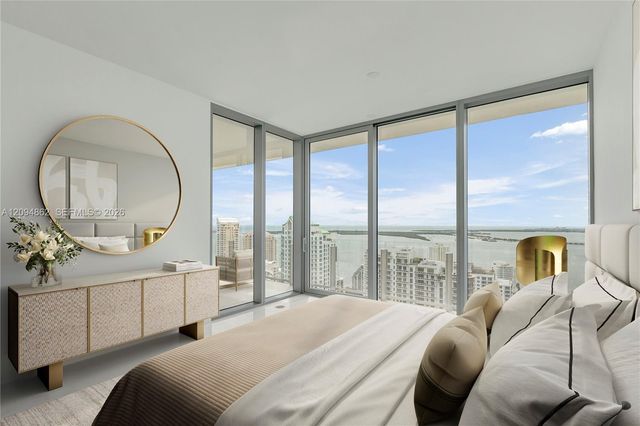 300 Biscayne Blvd Way 4203, Miami, FL 33131